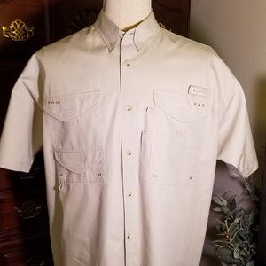 Columbia Tan Button Up Vented Fishing L, Like New